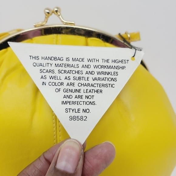 Viva Leather | Women's Yellow Gold Leather Mini or Crossbody Bag (One Size) - Picture 3 of 13
